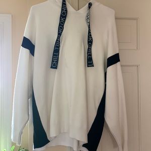 Forever 21 black and white sweatshirt